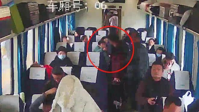 动态丨通报：“四虎”被处理！寒假第二天上海一高中生沉迷游戏被